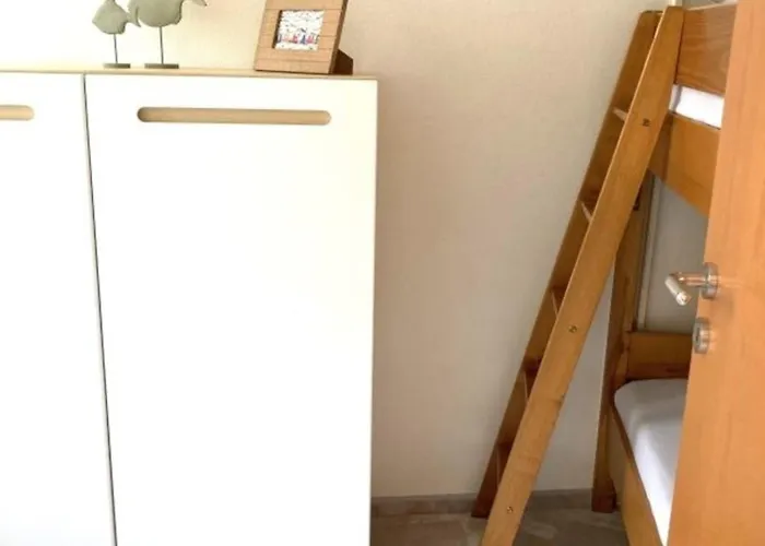 Strandburg 207 * 于斯德